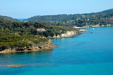 Fototapeta na wymiar coast of the island of Elba