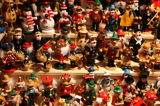 Wooden christmas figures