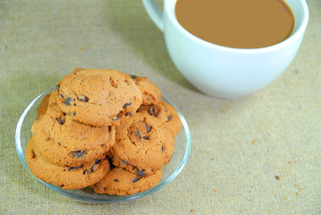 coffee with chocolate cookies