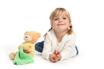 Kind und Teddy