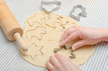 Baking christmas cookies