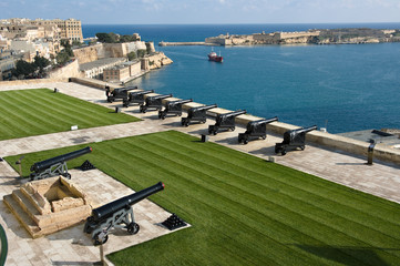 Saluting Battery And Grand Harbor Of Valletta, Malta - 37755211