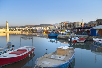 Fototapeta na wymiar Venetian Port w Rethymno na Krecie Grecji
