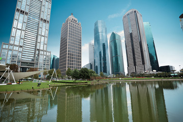 Fototapeta na wymiar modern greenbelt park in shanghai