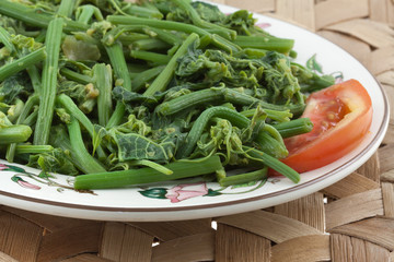 fricassée de brèdes chouchou, île de la Réunion