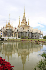 Naklejka premium luangporto sanctuary