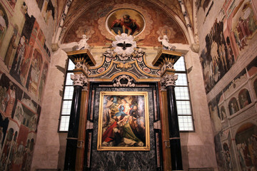 Fototapeta na wymiar Parma cathedral