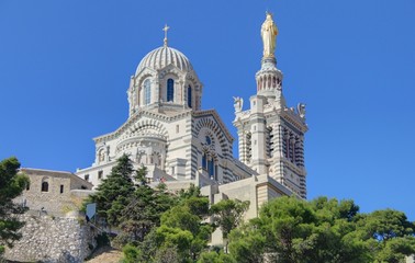 Kirche Unserer Lieben Frau von der Garde in Marseille