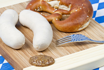 Weisswurst mit Breze und Senf