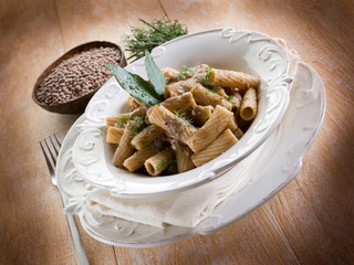 pasta with red lentils olive oil and pepper