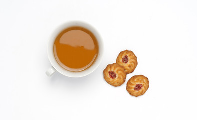 Tè nella tazza e biscotti