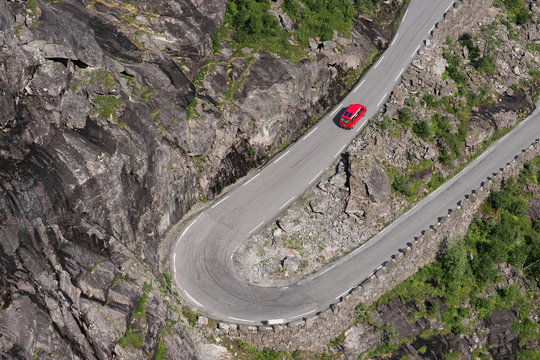 Hochgebirgsstra&szlig;e in Norwegen