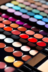 Make-up colorful eyeshadow palettes