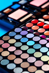 Obraz na płótnie Canvas Make-up colorful eyeshadow palettes
