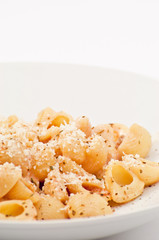 pasta conchiglie rosate high key