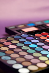 Make-up colorful eyeshadow palettes