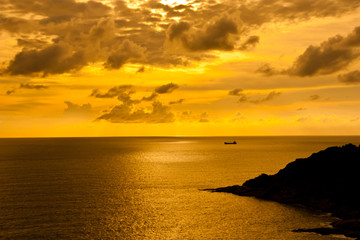 Fototapeta premium Orange sky sunset over Andamansea
