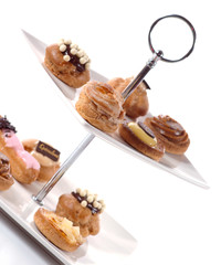 gâteaux de soirée appétissant