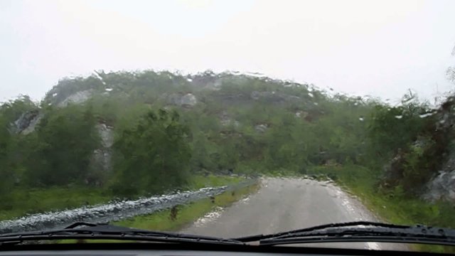 Autofahren im Regen