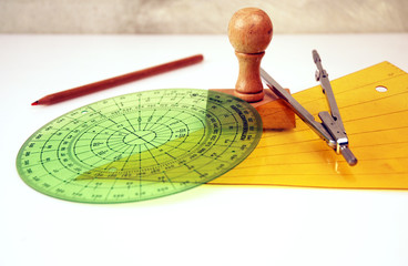 Stempel Zirkel Konstruktionswerkzeuge