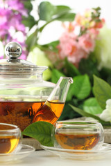 Tea cups and tea pot