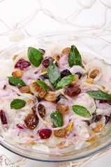 heringssalat mit Moosbeeren