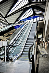 escalator de l'aéroport