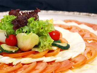 tomato and cheese platter