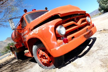 ancien camion am&eacute;ricain