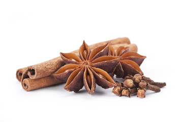 star anise, cinnamon and cloves