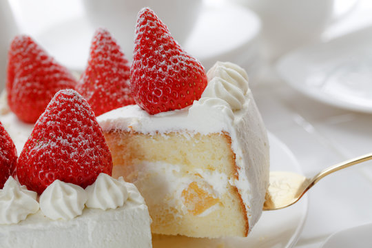 いちごショートケーキ の画像 9 998 件の Stock 写真 ベクターおよびビデオ Adobe Stock