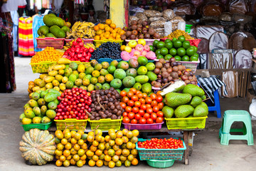 Fototapeta na wymiar Rynek owoców