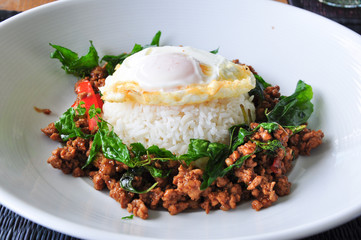 stir fried pork with basil and egg