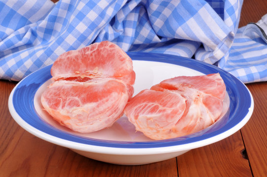 Assiette de pom&eacute;los