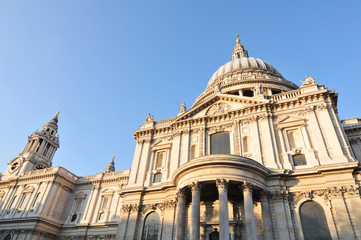 Fototapeta na wymiar Saint Paul Cathedral in London, UK