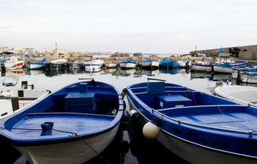 Obraz premium barche in rada nel porto