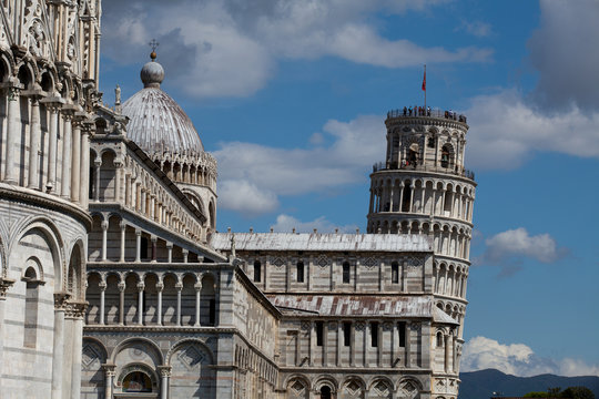 Pisa - Leaning Tower and Duomo in the Piazza dei Miracoli