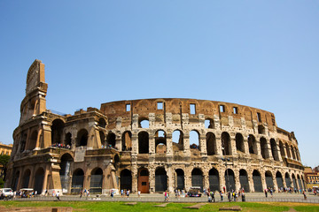 Fototapeta na wymiar Koloseum w Rzymie
