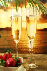Champagner mit Erdbeeren