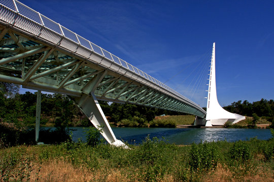 Sundial Bridge