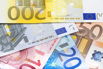 Hintergrund auf Euro Banknoten