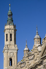 Obraz premium campanile del pilar a saragozza