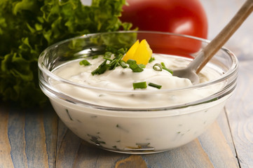 Delicious cream cheese with chives and vegetables