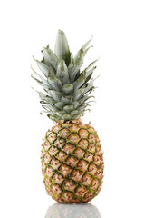 Fototapeta premium Pineapple isolated on white