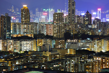 Fototapeta na wymiar building at night in Hong Kong