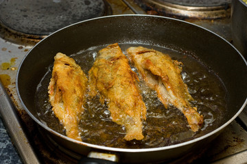 frying fish