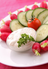 légumes frais et sauce