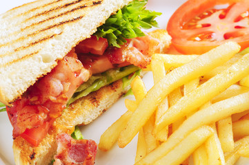 BLT sandwich with french fries