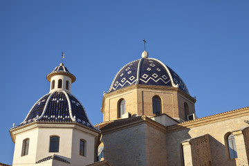 Fototapeta na wymiar Kopuły kościoła Consuelo, Altea
