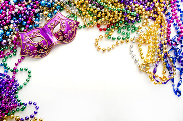 Fototapeta Mask and mardi gras beads obraz